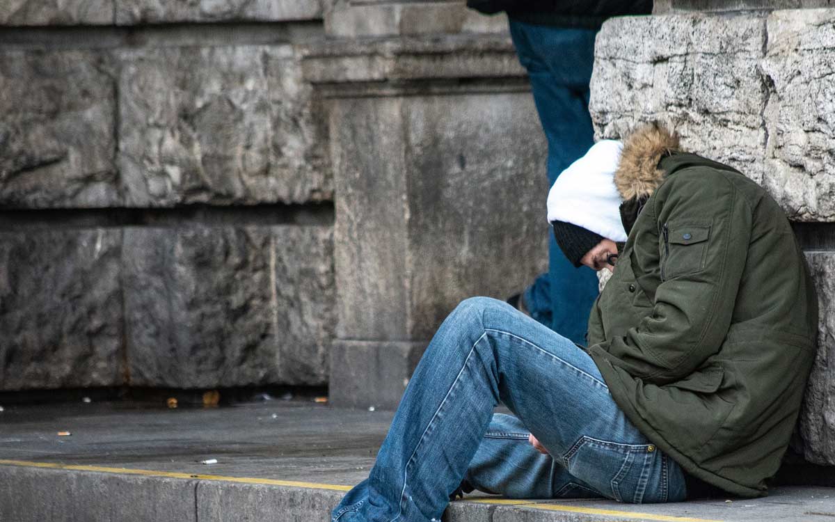 Die Situation der Obdachlosen in Bayreuth hat sich verschlechtert. Darum unternehmen Stadt und Diakonie jetzt wichtige Schritte. Symbolbild: Pixabay