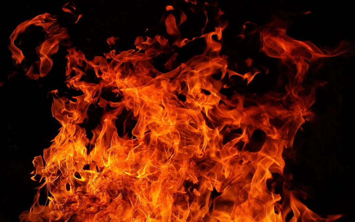 Bei einem Hausbrand in Oberfranken gab es ein Glück im Unglück. Symbolbild: Pixabay