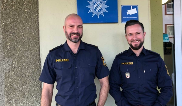 Polizeirat Benjamin Böhm (li.) und Polizeihauptkommissar Volker Püttner von der Polizeiinspektion Bayreuth-Stadt. Foto: Johannes Pittroff
