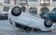 Bei dem Unfall in Oberfranken landete ein Renault auf dem Dach. Foto: NEWS5 / Merzbach