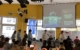 Die Schüler des Bayreuther Gymnasiums Christian-Ernestinum (GCE) haben am Mikrofon per Funk ihre Fragen an den ISS-Astronauten gestellt. Foto: Johannes Pittroff
