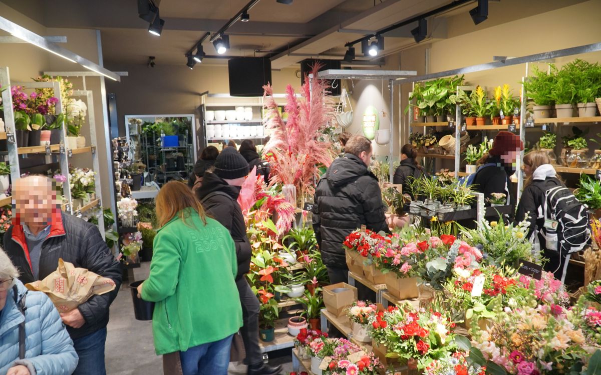 Das Geschäft in den Blumenläden läuft. Bild: Nicole Ognev