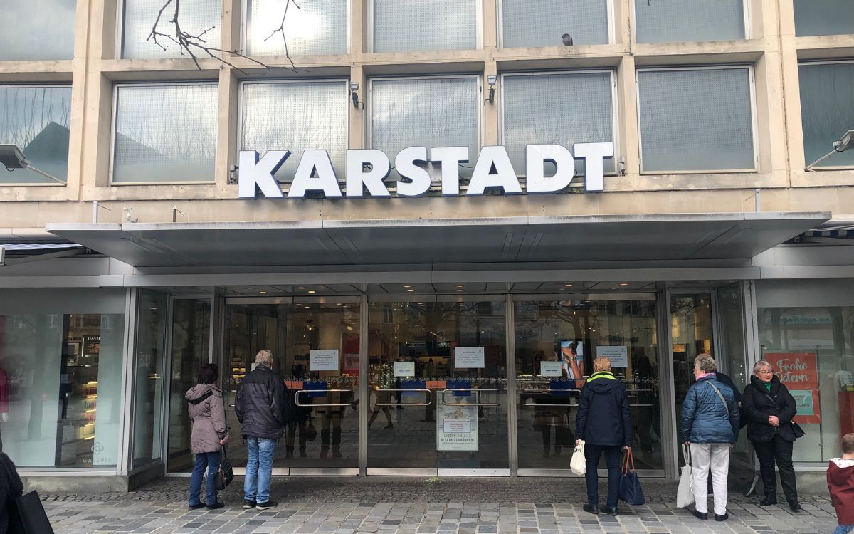 Der Bayreuther Galeria Karstadt Kaufsoll bleibt offen. Bild: bt-Redaktion