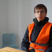 Der Bayreuther Klimaaktivist Luca Thomas war für ein Interview zu Gast in der bt-Redaktion. Foto: Johannes Pittroff
