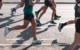 Der Verein “Laufen gegen Leiden” lädt wieder zum Gutenachtlauf ein, der nun zum 100. Mal stattfindet. Bei dem Lauf kann jeder teilnehmen. Symbolbild: Pixabay