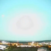 Eine Webcam in Pilsen (Tschechien) zeigt den explodierenden Meteoriten. Foto: NEWS5 / DESK