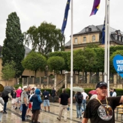 Der Grünen-Auftritt auf dem Bayreuther La-Spezia-Platz zog zahlreiche Demonstranten an. Foto: bt-Redaktion