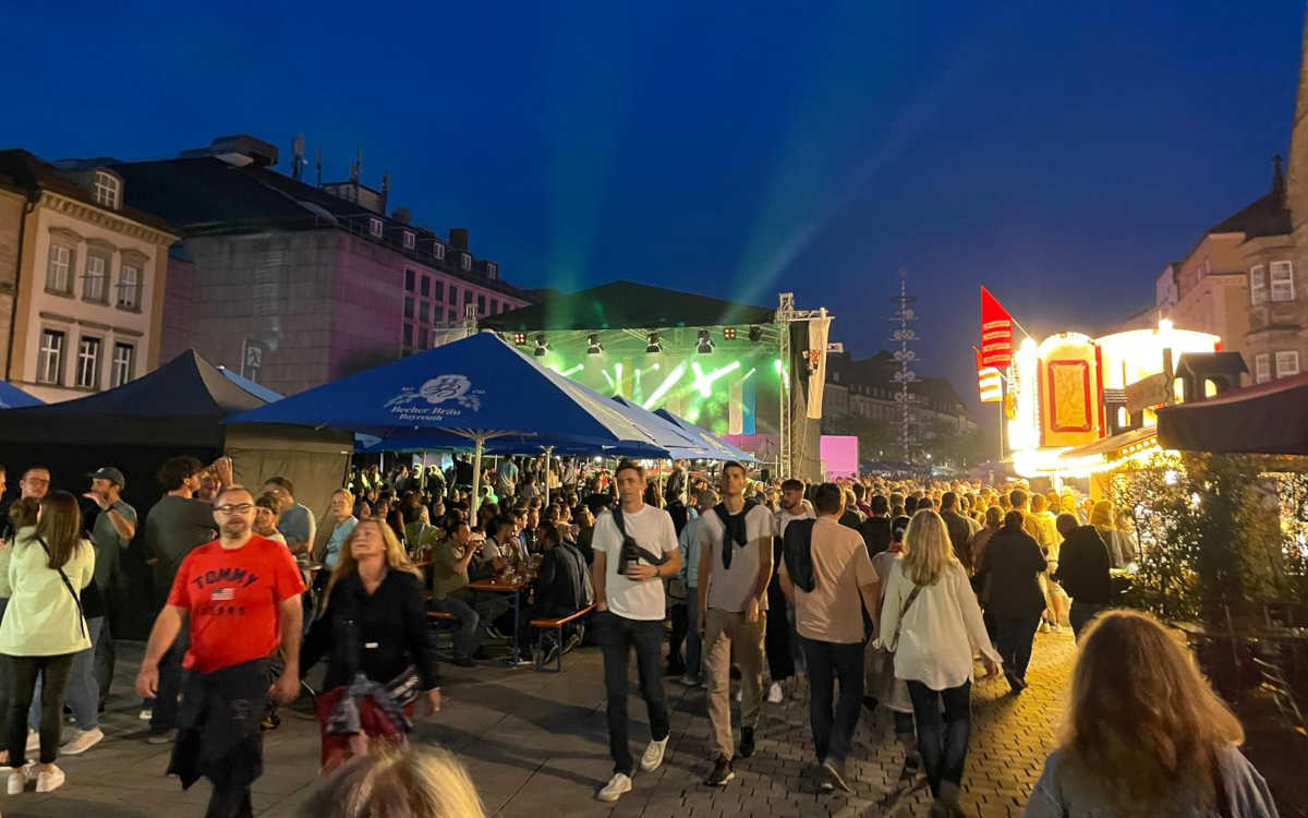 Das Bürgerfest 2023 hat für eine volle Bayreuther Innenstadt gesorgt. Foto: bt-Redaktion