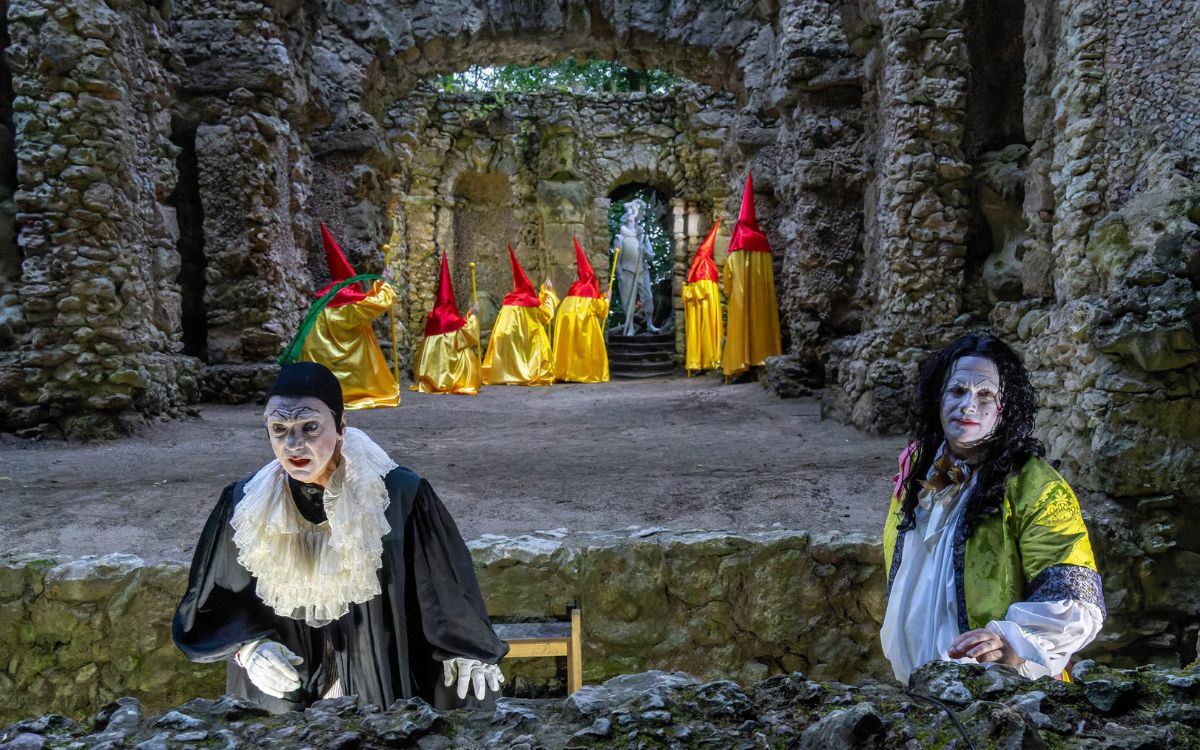 Die Studiobühne Bayreuth bespielt mit der Komödie “Don Juan” das Felsentheater Sanspareil an diesem Wochenende zum letzten Mal für dieses Jahr. Bild: Thomas Eberlein
