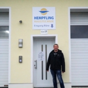 Hans-Peter Hempfling hat in seinem Elektro-Betrieb im Landkreis Bayreuth schon lange die Vier-Tage-Woche eingeführt. Foto: Jennifer Burgmayr