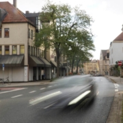 Noch ist sie zweispurig: die Erlanger Straße in Bayreuth. Foto: Jennifer Burgmayr