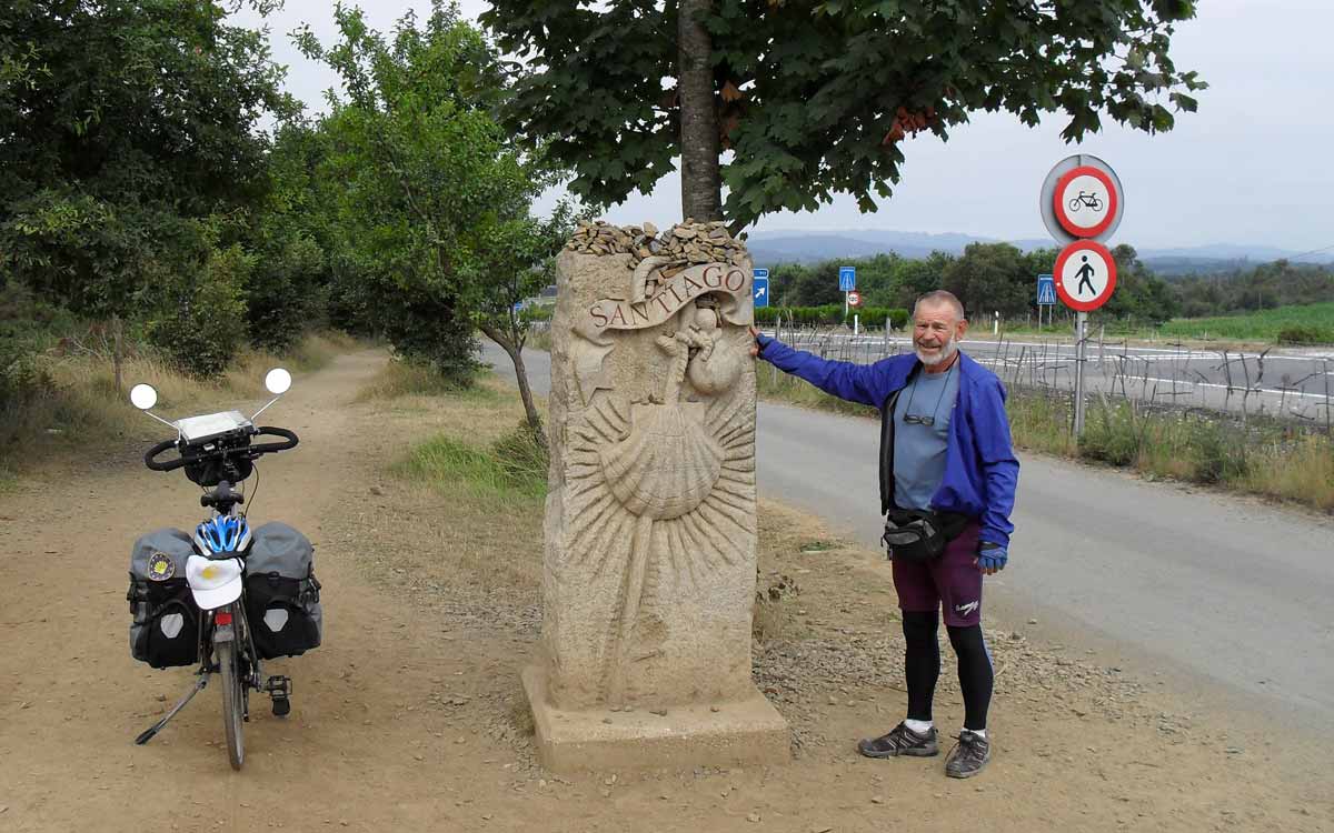 Helmut Schuller auf seiner Pilgerreise mit dem Fahrrad auf dem Jakobsweg. Foto: Helmut Schuller