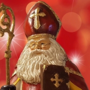 Nikolaus oder Weihnachtsmann? Die beiden lassen sich leicht unterscheiden, wie die Bayreuther Geistlichen erklären. Symbolbild: Pixabay
