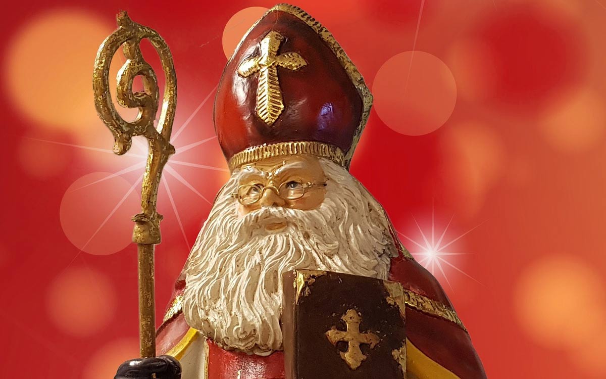 Nikolaus oder Weihnachtsmann? Die beiden lassen sich leicht unterscheiden, wie die Bayreuther Geistlichen erklären. Symbolbild: Pixabay