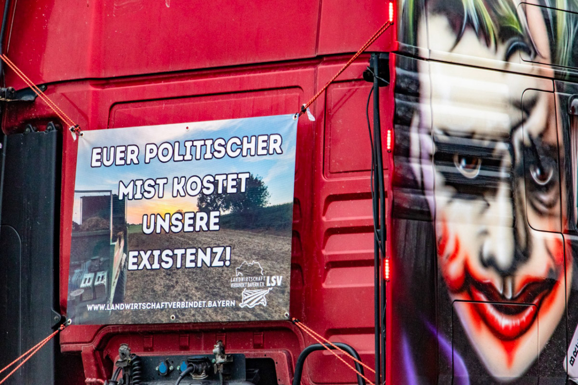 13.01.2024 - Bauernprotest auf dem Bayreuther Volksfestplatz @Dirk Ellmer
