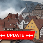 In der Oberen Stadt in Kulmbach geriet ein Dachstuhl in Brand. Foto: Privat
