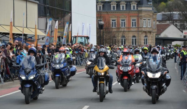 Im Zeichen der Leidenschaft und der Sicherheit steht die 21. Motorradsternfahrt am 27. und 28. April in Kulmbach. Foto: Kulmbacher Brauerei AG