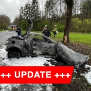 Das Auto ist bei dem Unfall auf der B22 ausgebrannt. Foto: bt-Redaktion