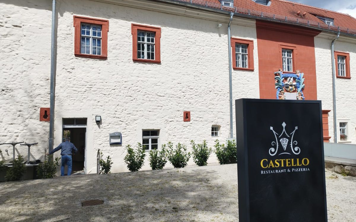 Das Castello ist die einzige Gaststätte in Emtmannsberg und bewirtet im Juli endlich wieder Gäste. Foto: Patrizia Fabozzi